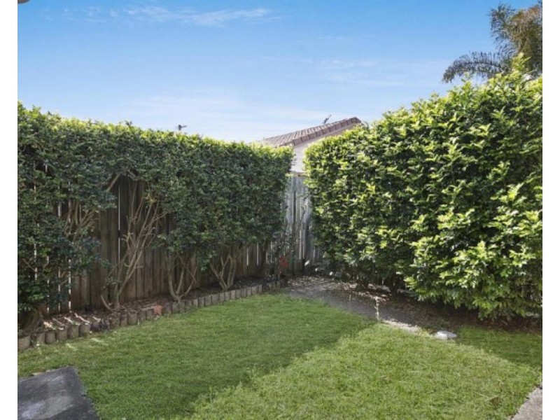 2/17 Ronald Street, Wynnum QLD 4178