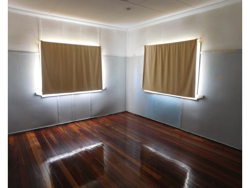 80 Andrew Street, Wynnum QLD 4178