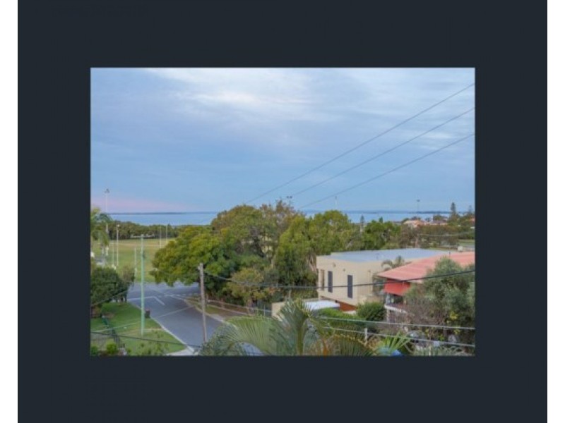 15 Warra Street, Wynnum QLD 4178