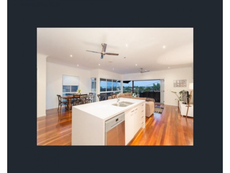 15 Warra Street, Wynnum QLD 4178