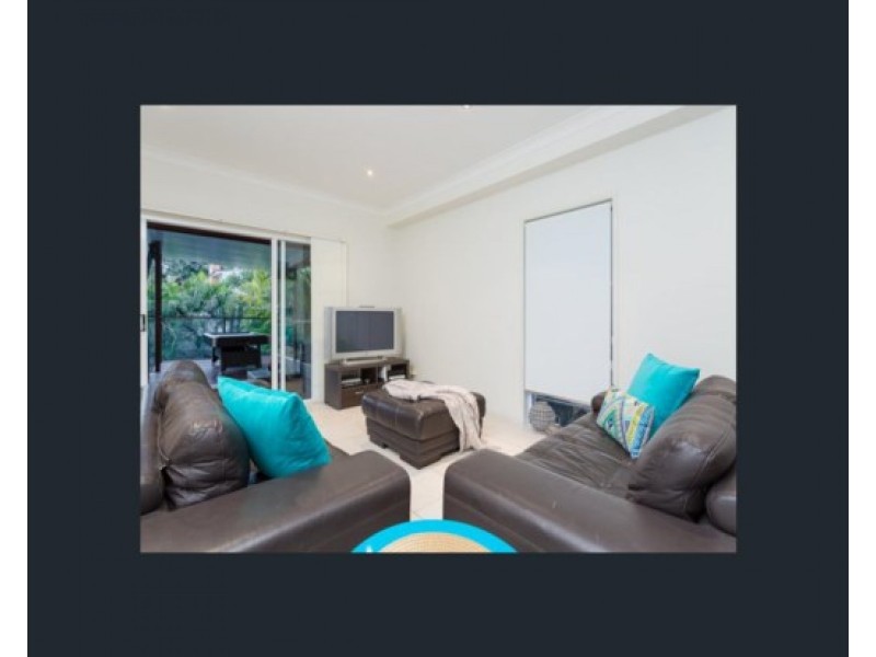 15 Warra Street, Wynnum QLD 4178