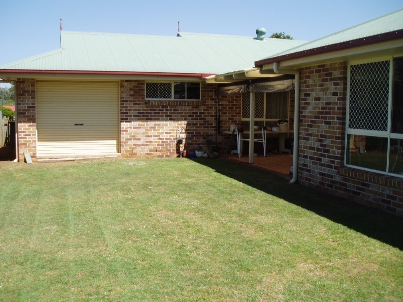 64 Miles Crescent, Manly West QLD 4179