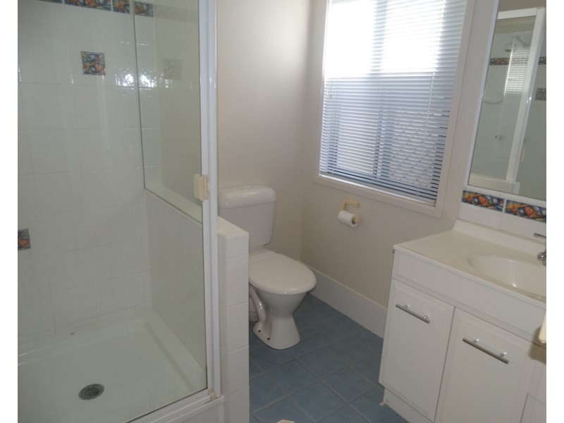 13 Outram Street, Lota QLD 4179