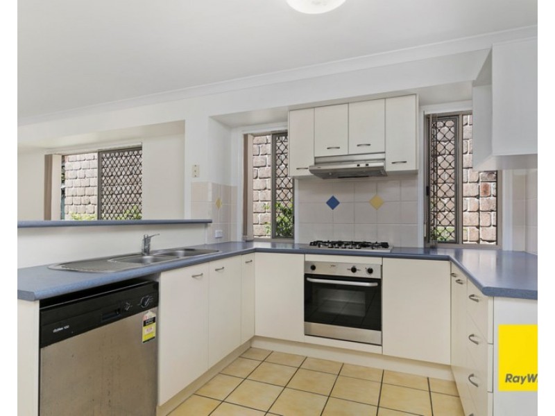 52 School Road, Wynnum West QLD 4178