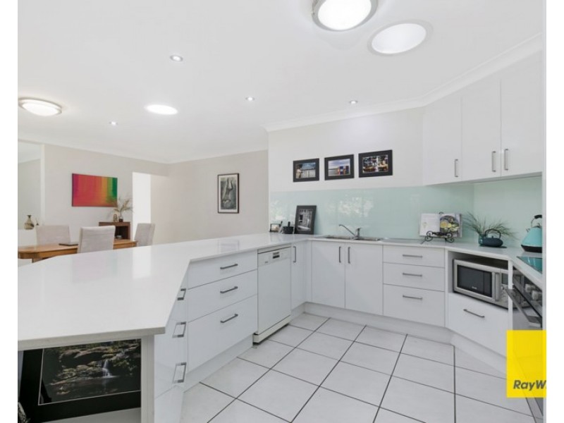 5 Brookside Place, Lota QLD 4179