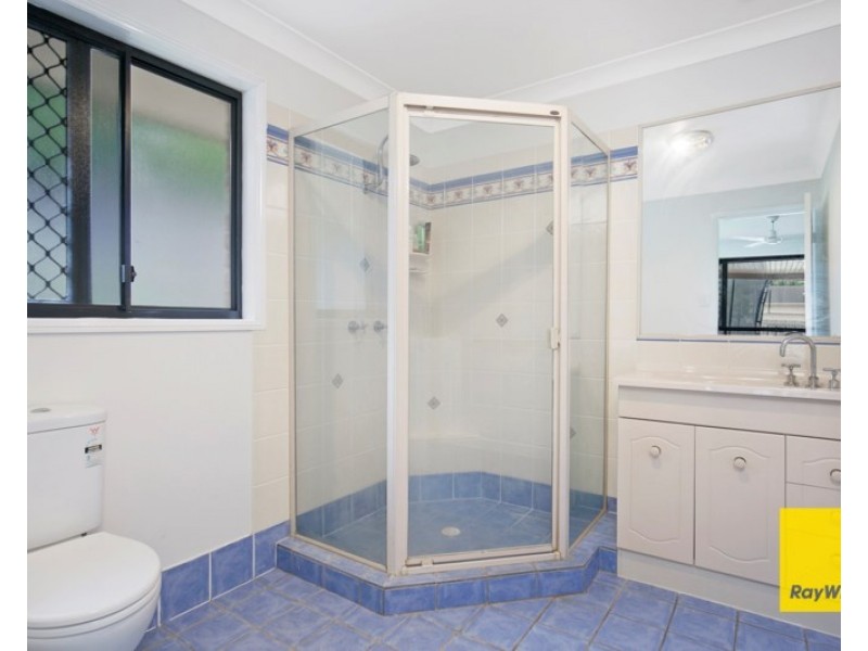 69 Senden Crescent, Manly West QLD 4179