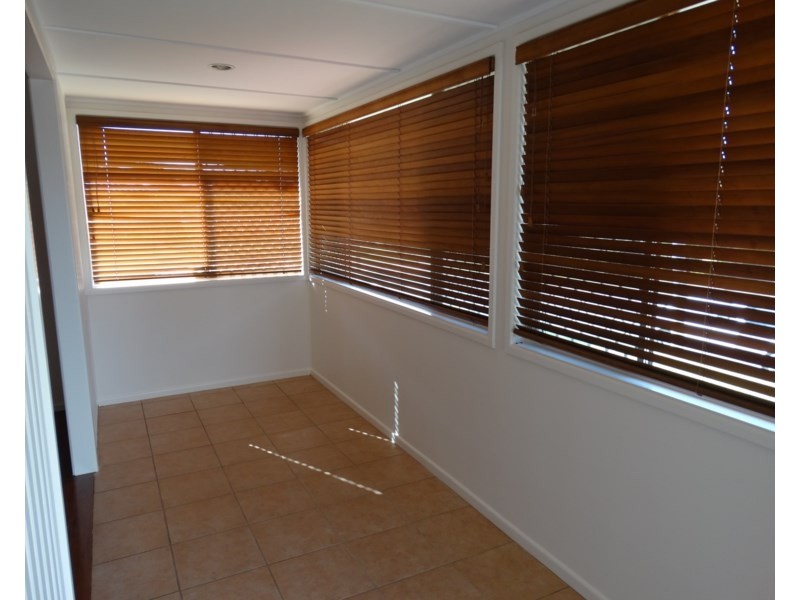 8 Sunstone Street, Manly West QLD 4179