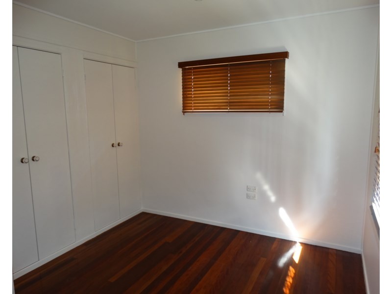 8 Sunstone Street, Manly West QLD 4179