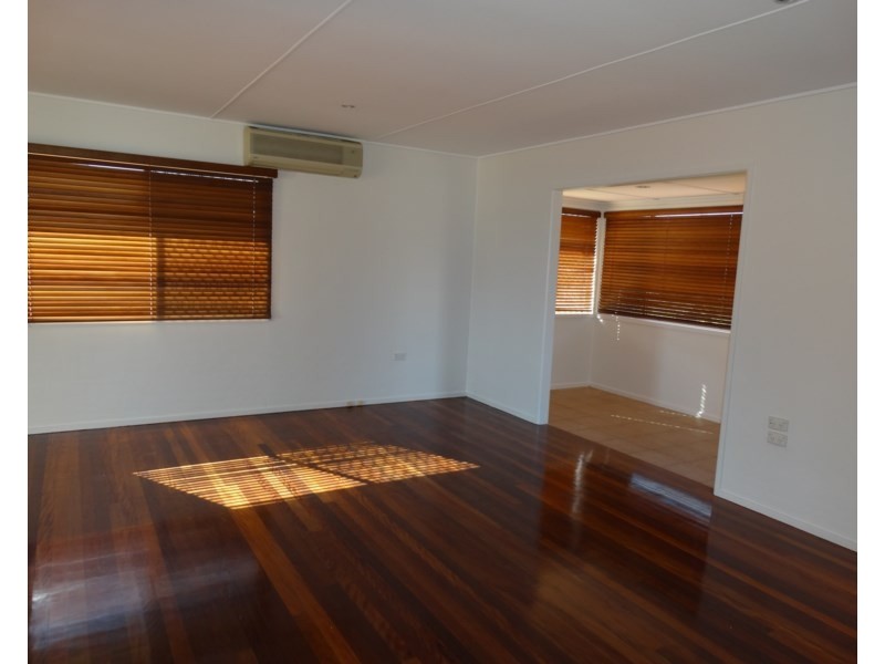 8 Sunstone Street, Manly West QLD 4179