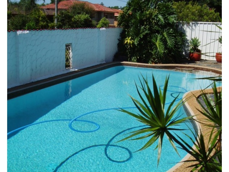 1 Sunstone Street, Manly West QLD 4179