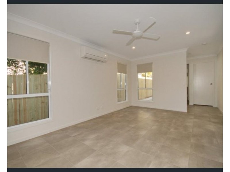 17 Sunflower Street, Wynnum QLD 4178