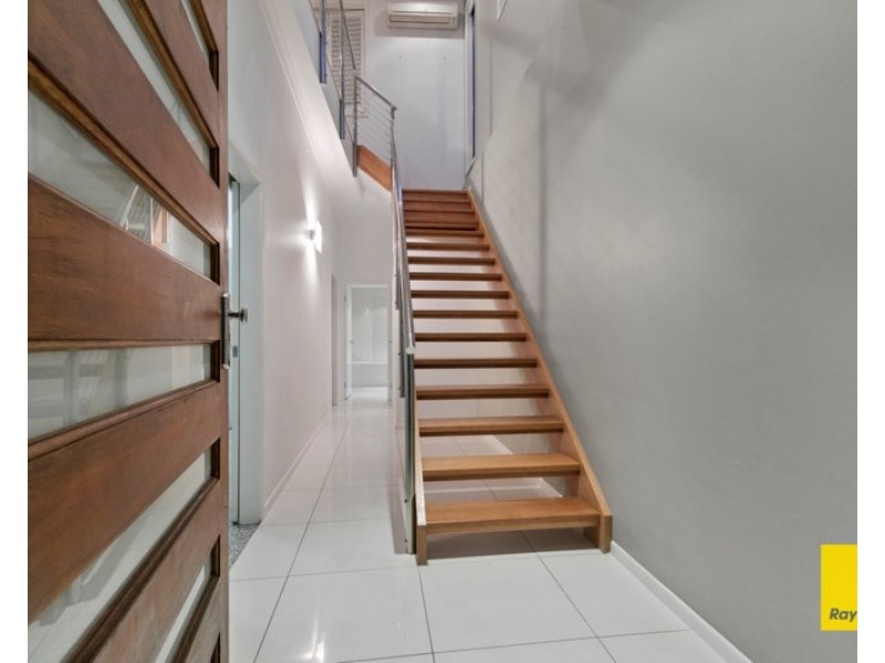 155 Kingsley Terrace, Manly QLD 4179