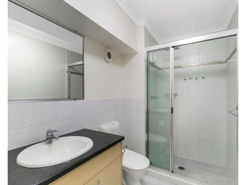 4/89 Bay Terrace, Wynnum QLD 4178