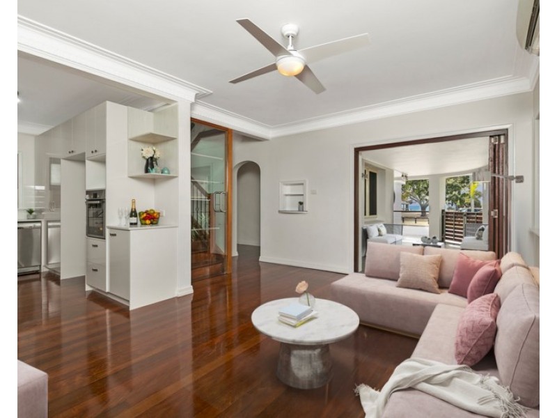 115 Wynnum Esplanade, Wynnum QLD 4178