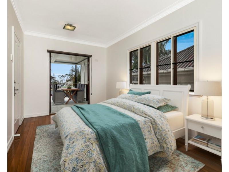 115 Wynnum Esplanade, Wynnum QLD 4178