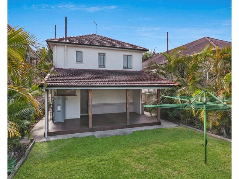 115 Wynnum Esplanade, Wynnum QLD 4178