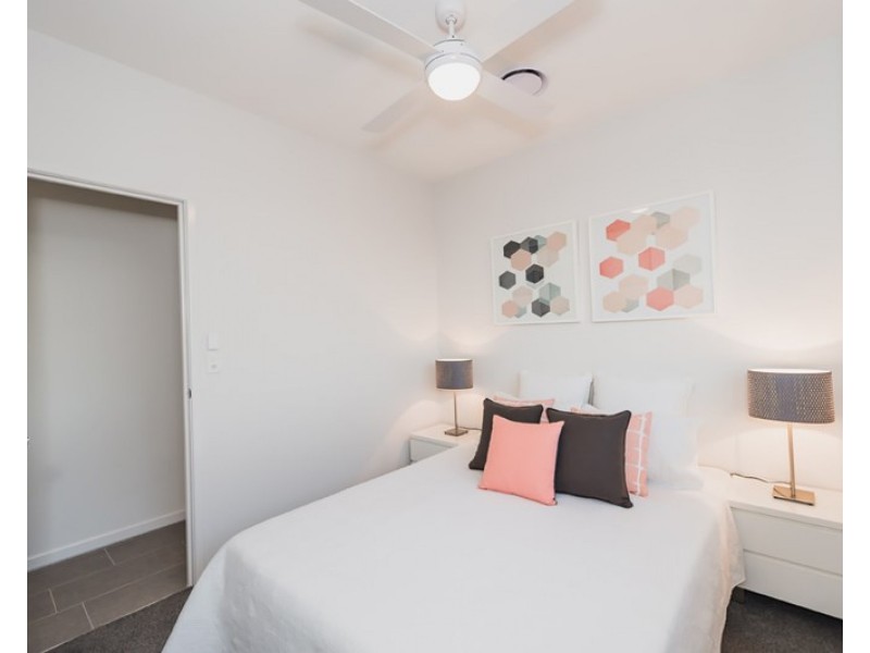 6 Kitchener Street, Wynnum QLD 4178