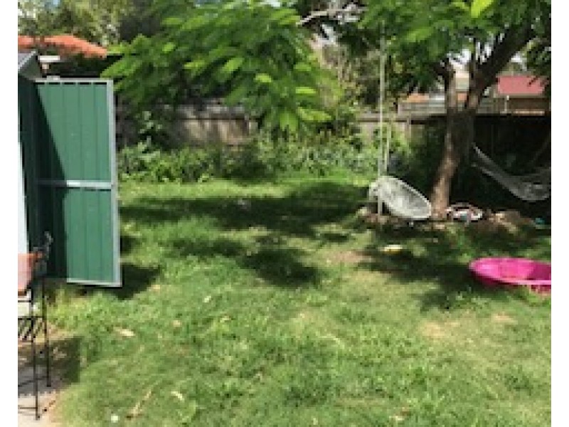 197 Whites Road, Lota QLD 4179