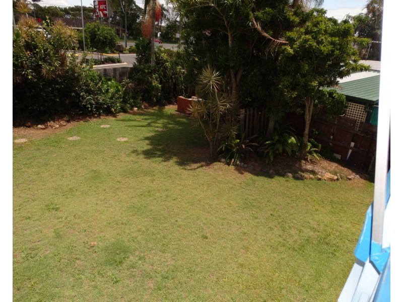11 Sorrento Street, Wynnum West QLD 4178