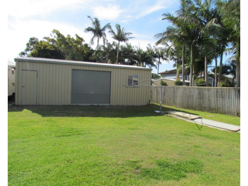 783 Esplanade, Lota QLD 4179
