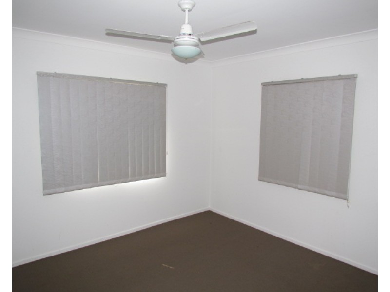 783 Esplanade, Lota QLD 4179