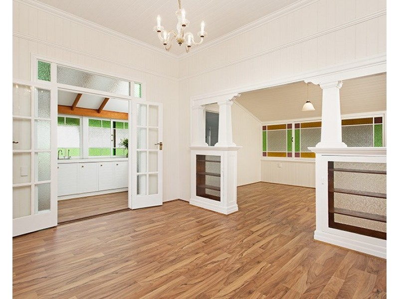 19 Carlton Terrace, Wynnum QLD 4178