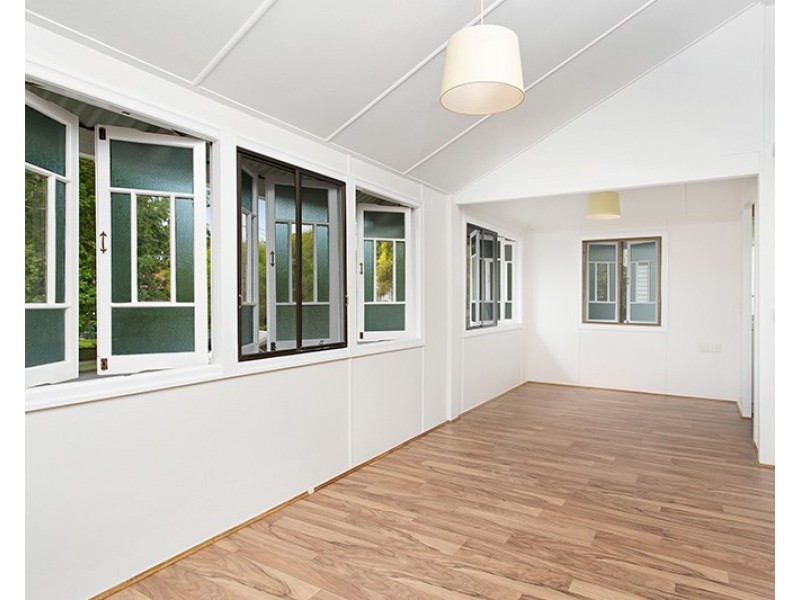 19 Carlton Terrace, Wynnum QLD 4178