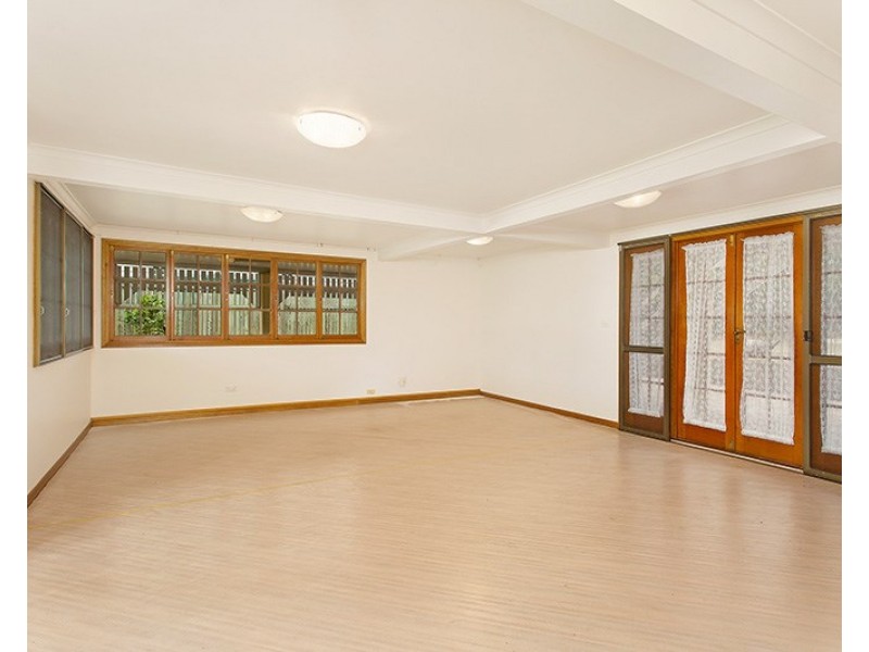 19 Carlton Terrace, Wynnum QLD 4178