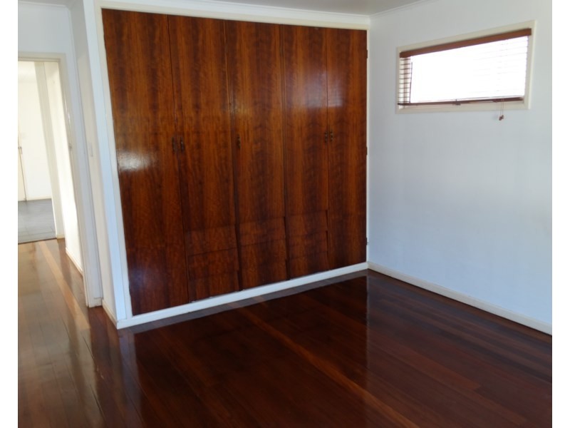 147 Dibar Street, Wynnum QLD 4178