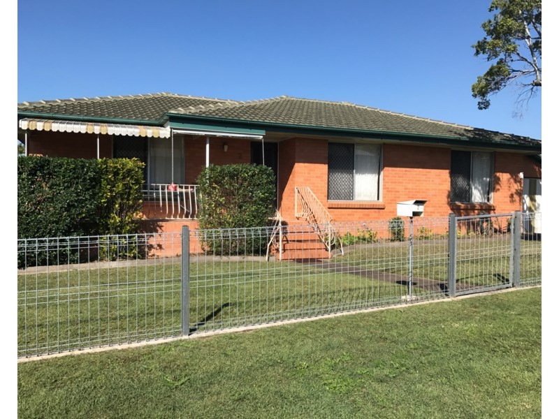 2 Drysdale Street, Wynnum West QLD 4178