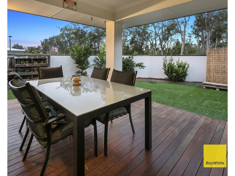 2 Higgs Circuit, Wynnum West QLD 4178