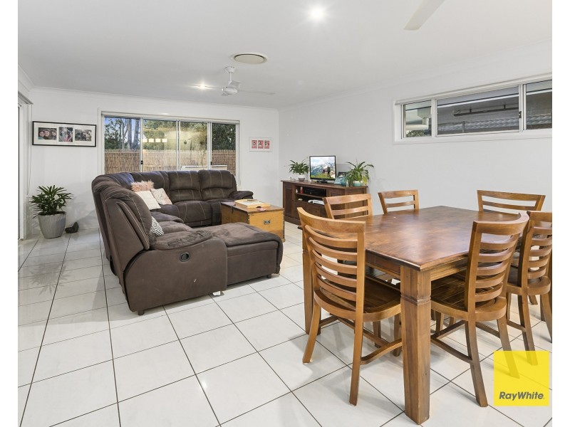 2 Higgs Circuit, Wynnum West QLD 4178
