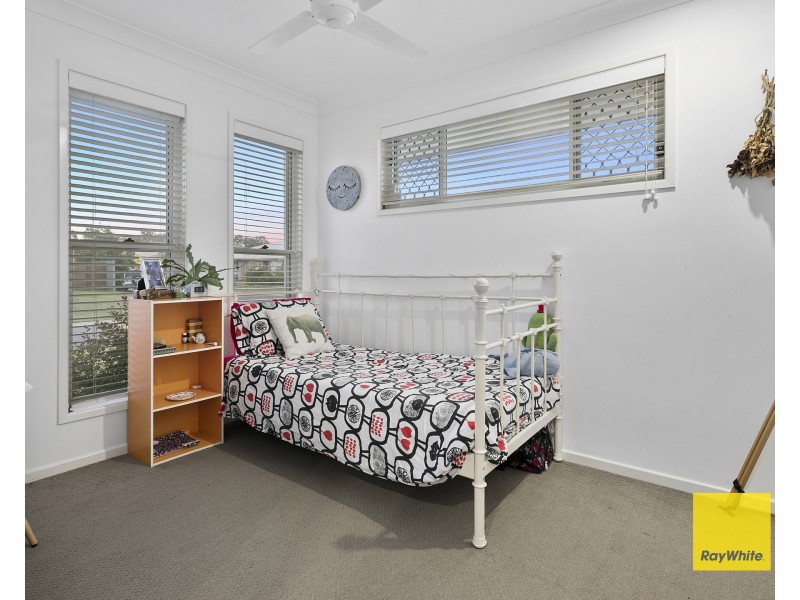2 Higgs Circuit, Wynnum West QLD 4178