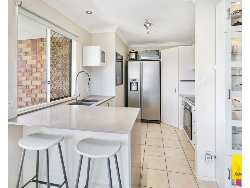 2 Michael Street, Wynnum West QLD 4178