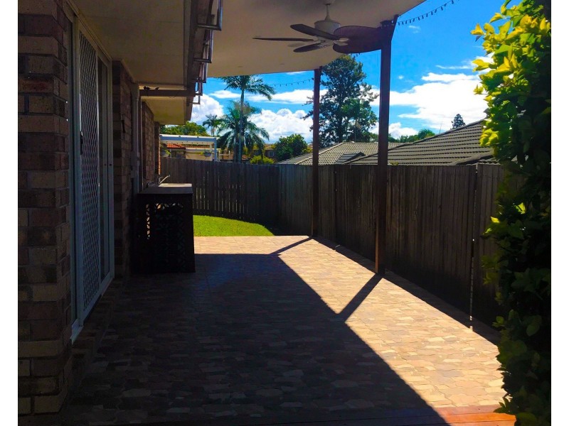 2 Michael Street, Wynnum West QLD 4178
