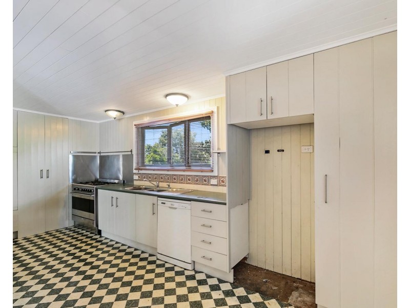 56 Carnation Street, Wynnum QLD 4178