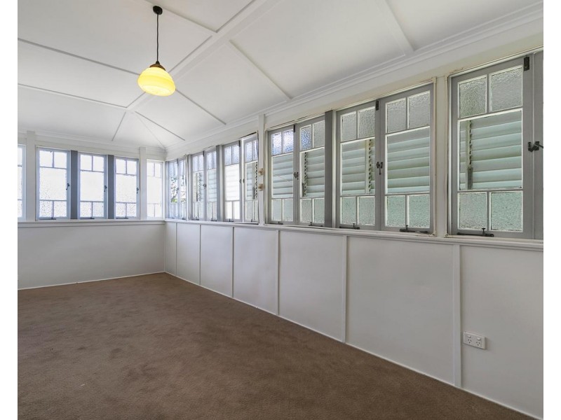 56 Carnation Street, Wynnum QLD 4178