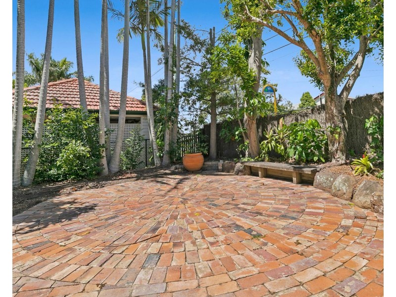 56 Carnation Street, Wynnum QLD 4178