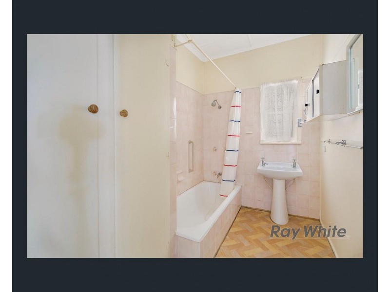 97 Richard Street, Lota QLD 4179