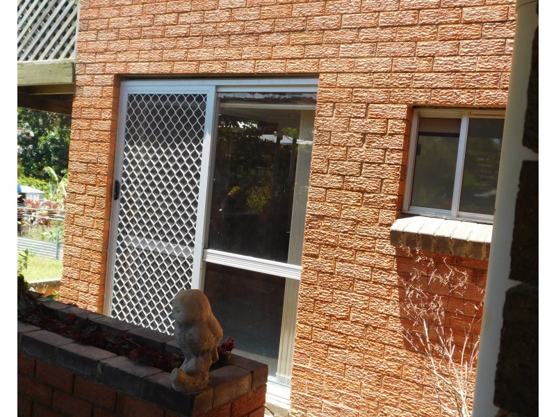 32 Roseberry Parade, Wynnum West QLD 4178