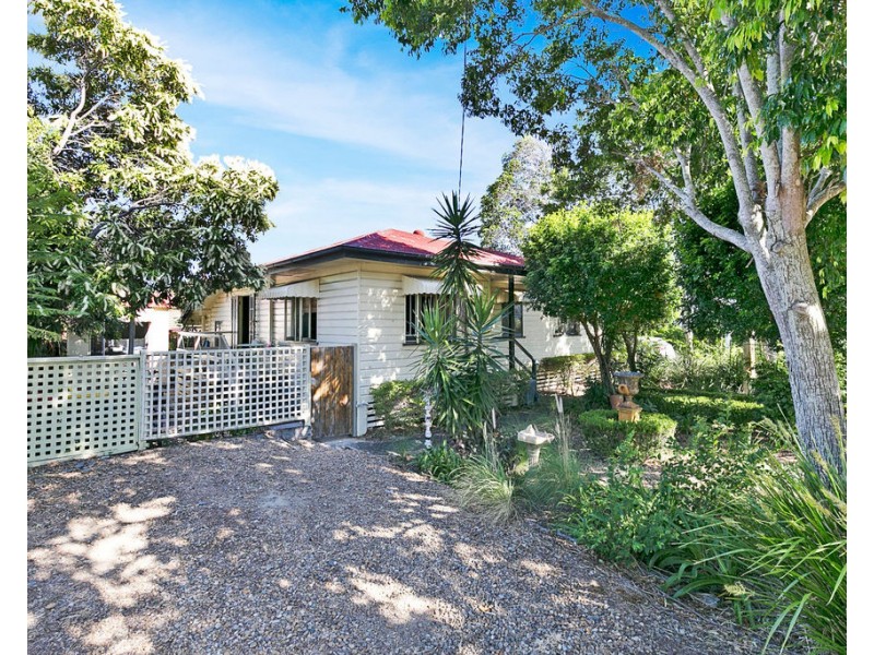 16 Duncan Street, Wynnum West QLD 4178