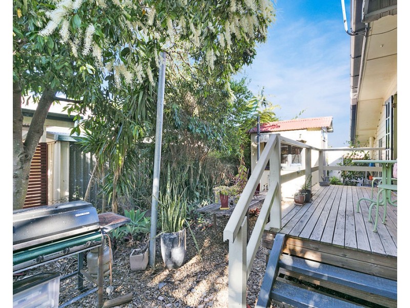 16 Duncan Street, Wynnum West QLD 4178