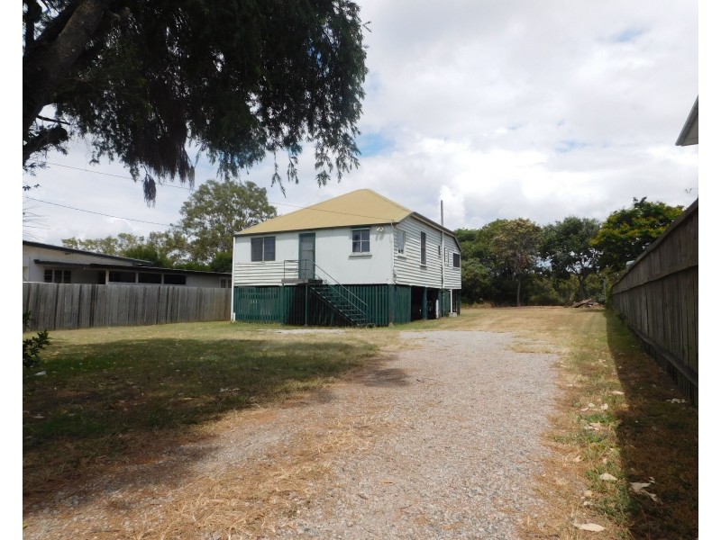 21 Kianawah Road, Wynnum West QLD 4178