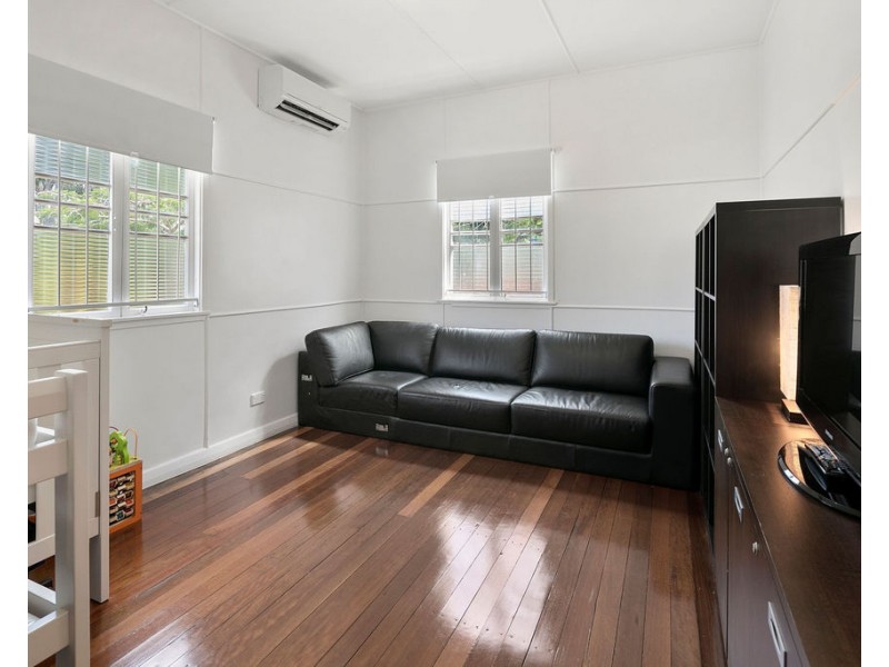 18 Ferndale Street, Lota QLD 4179