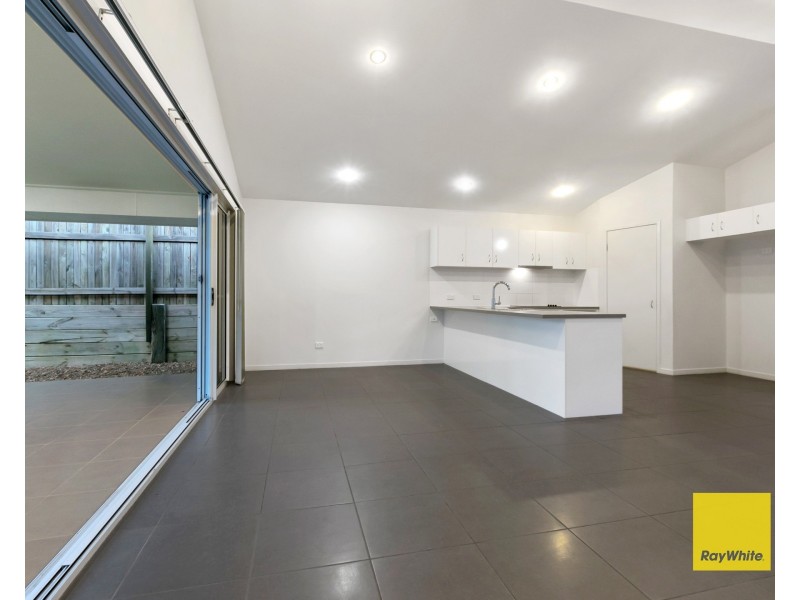10 Patterson Street, Wynnum QLD 4178