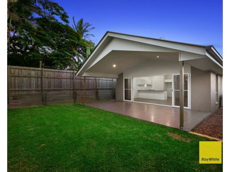 10 Patterson Street, Wynnum QLD 4178