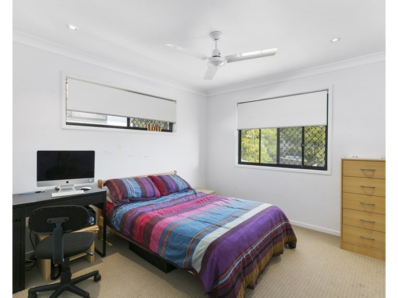 72 Kitchener Street, Wynnum QLD 4178