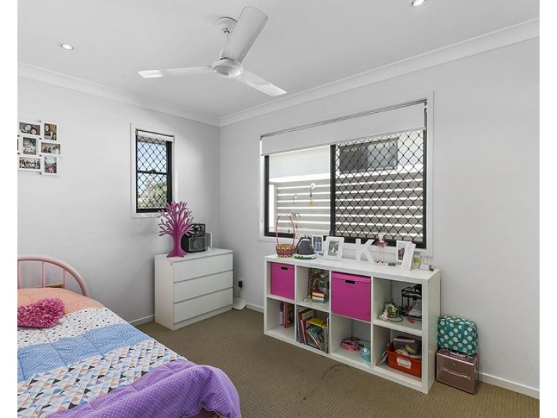 72 Kitchener Street, Wynnum QLD 4178