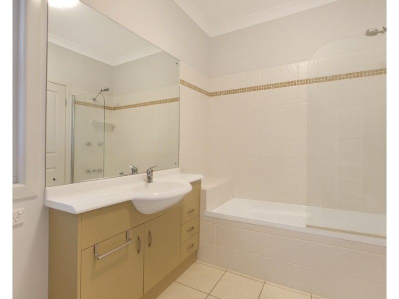 187 Gordon Parade, Manly QLD 4179