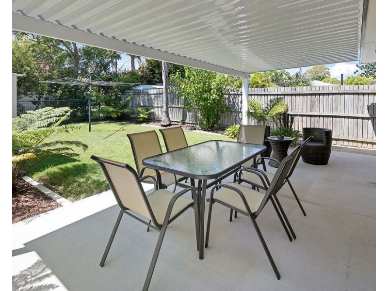 12 Elm Street, Wynnum QLD 4178